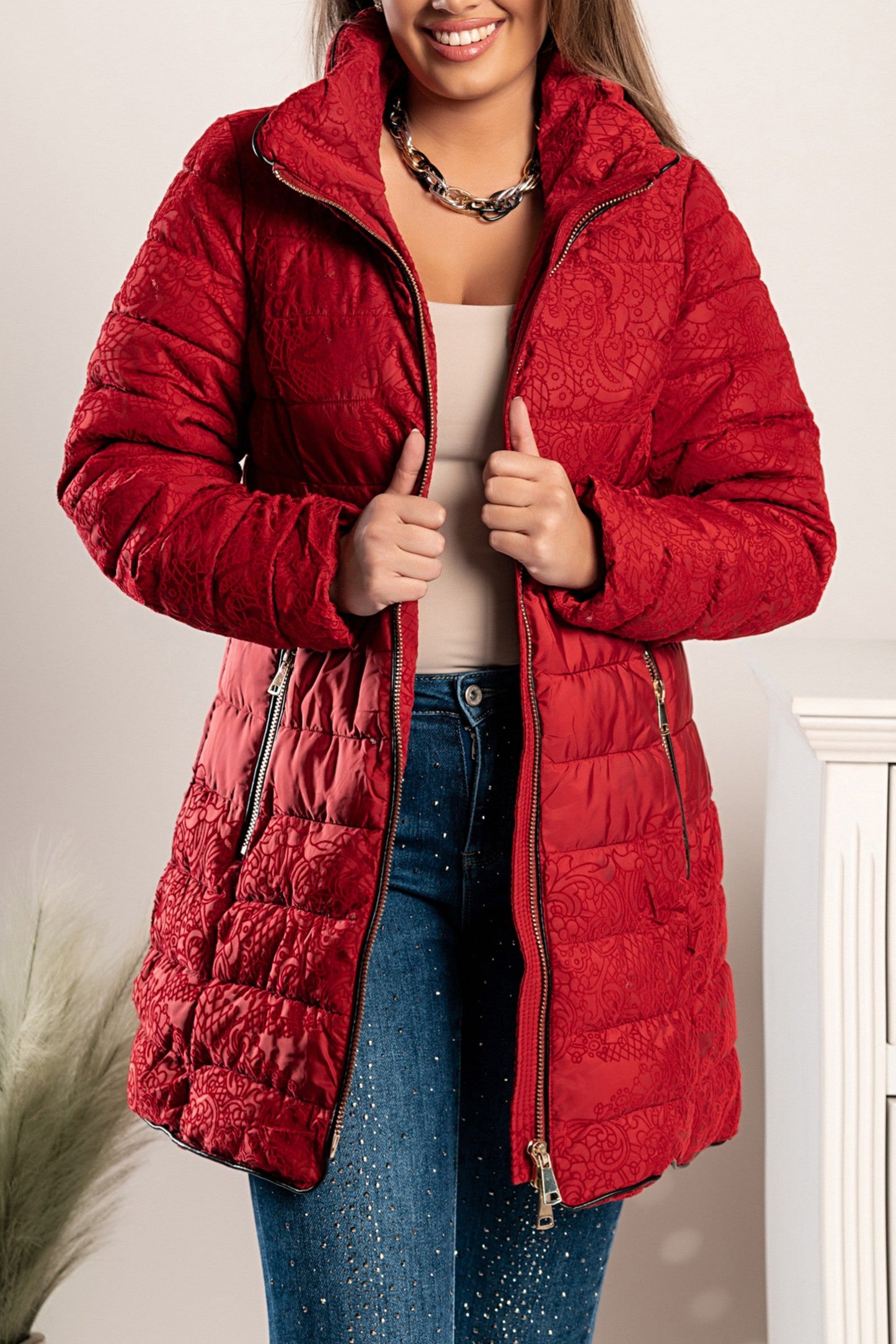 Long quilted jacket with fashion print Elcha, red Scarlet Chaos