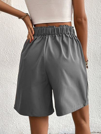 Pocketed Half Elastic Waist Shorts Trendsi