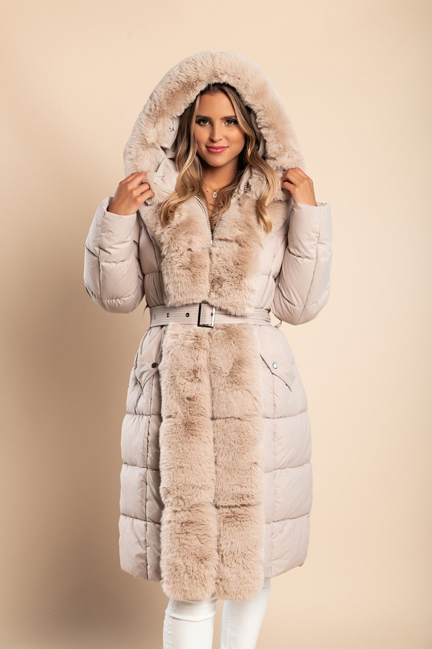 Padded winter jacket with faux fur, beige Scarlet Chaos