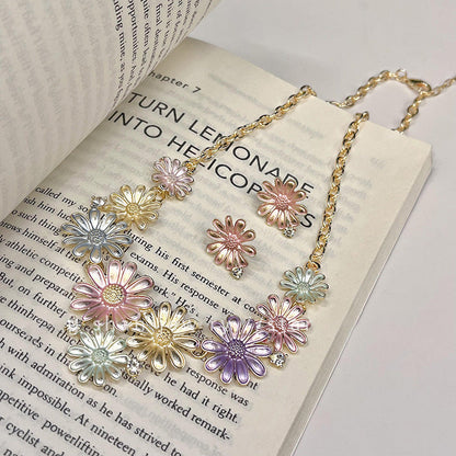 Alloy Rhinestone Daisy Necklace Fashion Necklace