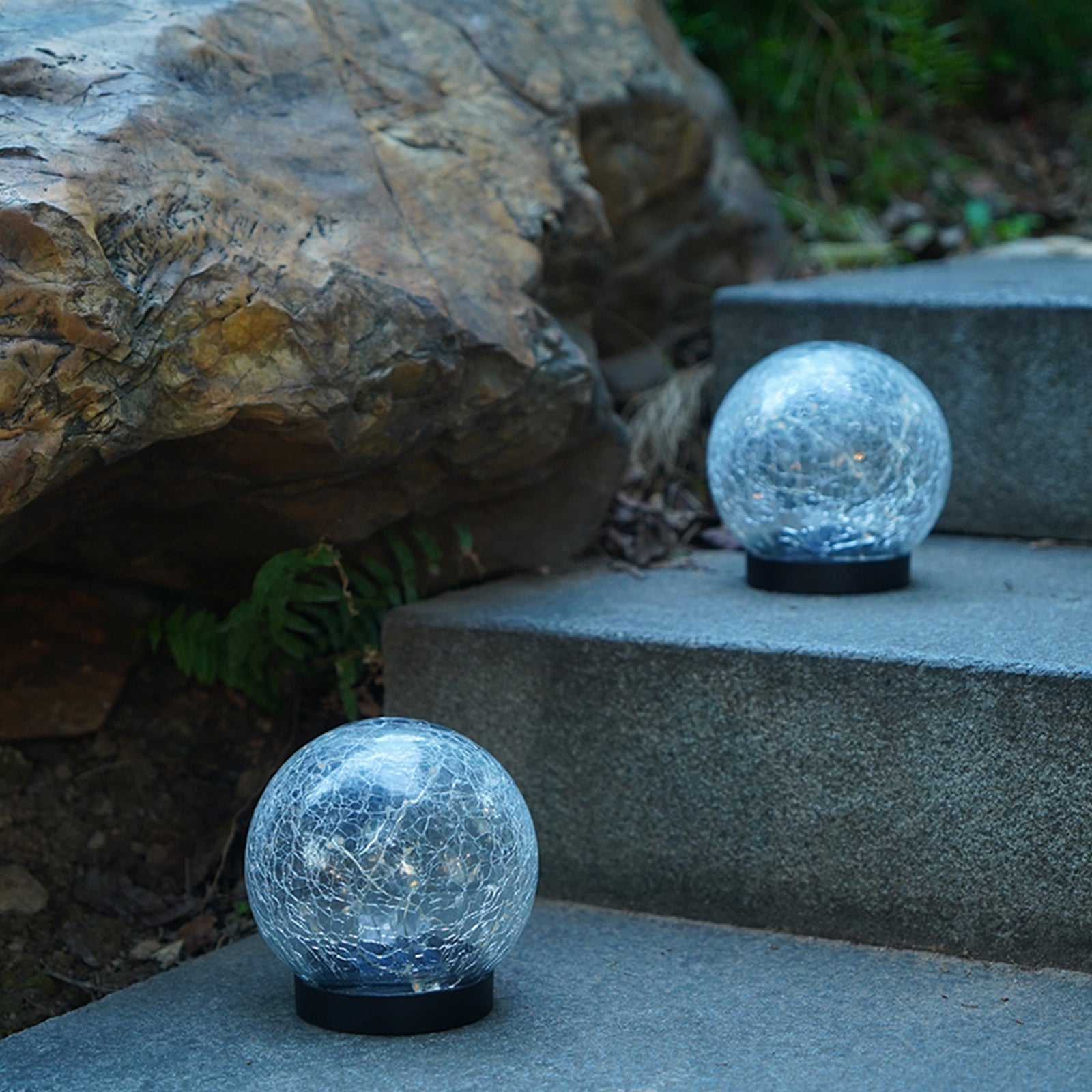 2Pcs Solar Lights Outdoor Garden Decor Cracked Glass Ball Warm Lights Pink Iolaus