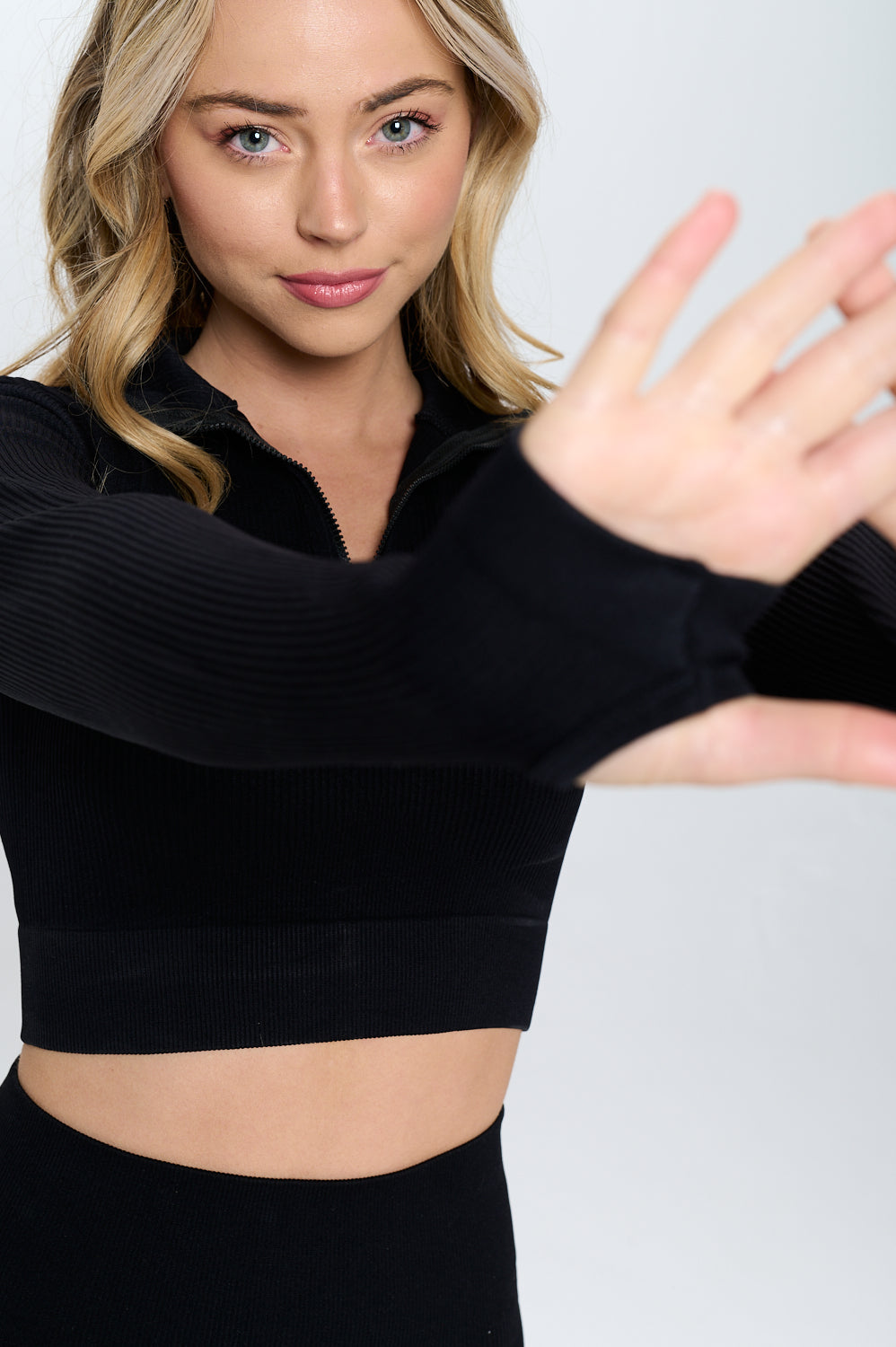 Seamless Half Zip Thumb Holes Crop Top Sport Top Apricot Andromeda