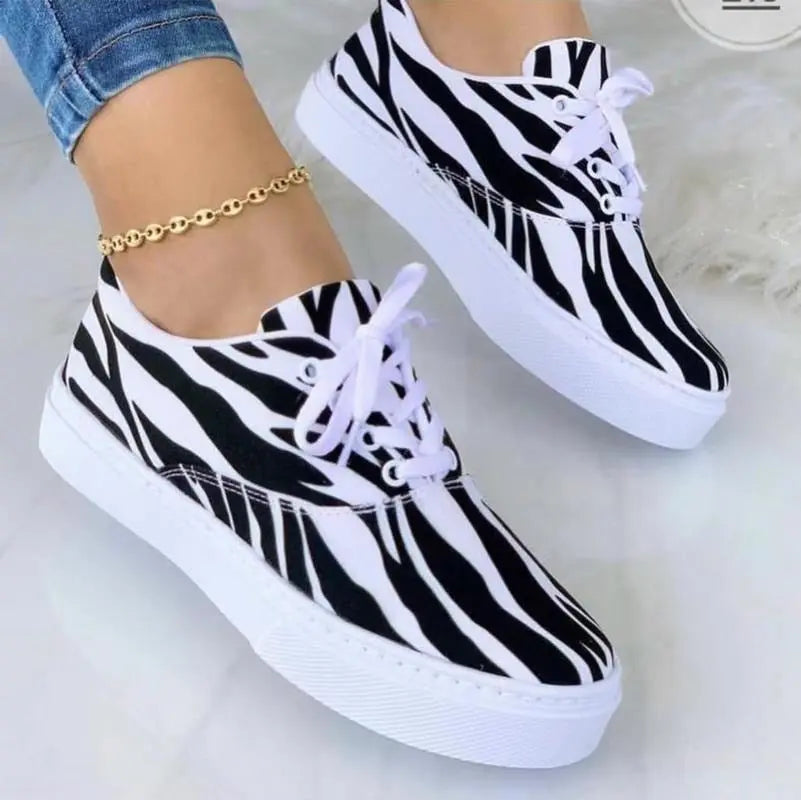 2024 Fashion Graffiti Women Sneakers Trainers Shoes with zebra print design