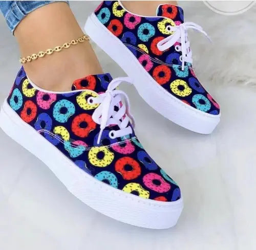 2024 fashion graffiti women sneakers trainers shoes with colorful donut pattern.