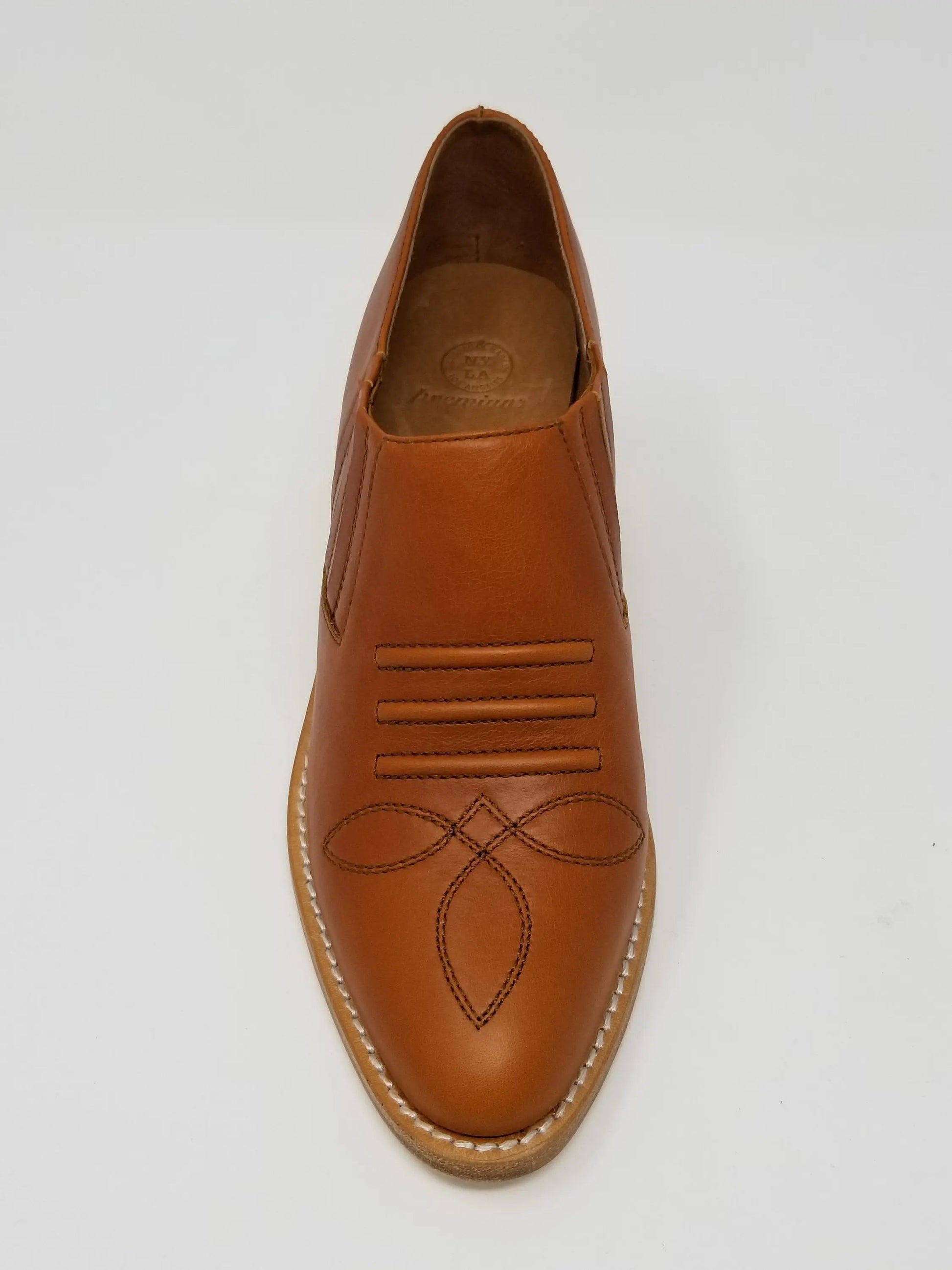 Santa Ana leather shoe with natural wood heel and memory foam insole.