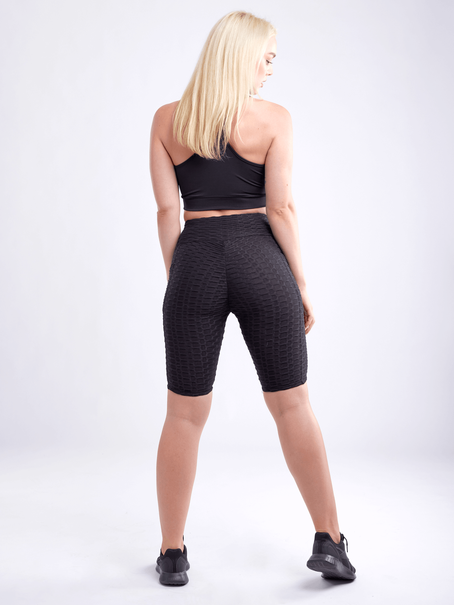 High-Waisted Scrunch Yoga Shorts with Hip Pockets Black Lavender