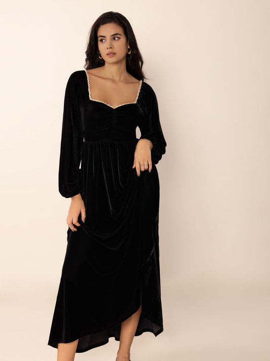 Sweetheart Neck Long Sleeve Midi Dress Trendsi