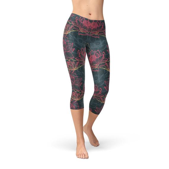 Womens Floral Lotus Capri Leggings Maroon Sooty