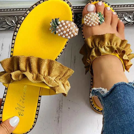 2021 Summer Beach Pineapple Flat Slippers with decorative pineapples and ruffled straps.